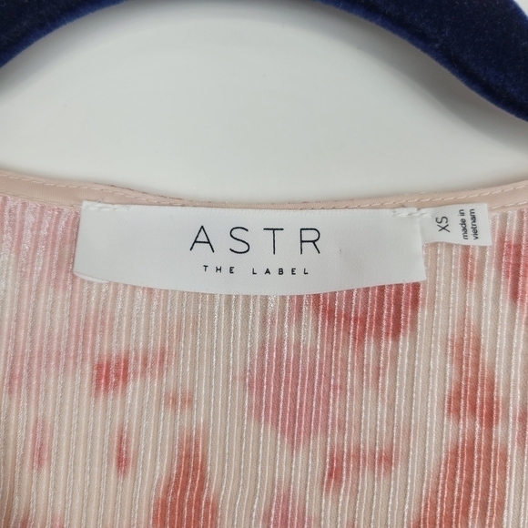 ASTR The Label Plisse Long Sleeve Tie Dye Bodysuit Size XS - Picture 6 of 9